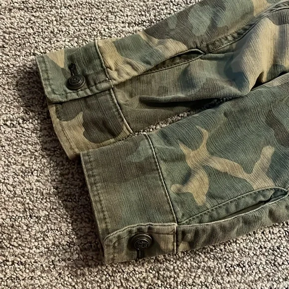 Free People 'Not Your Brother's' Surplus Utility Jacket Women’s XS Camo Green - Picture 9 of 13